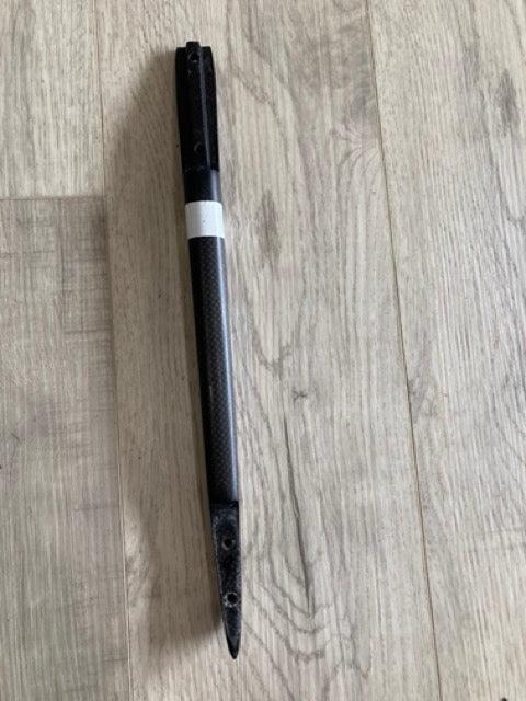 Load image into Gallery viewer, Green Hat Kiteboarding-F-One Short Carbon Fuselage-Used-Bottom View