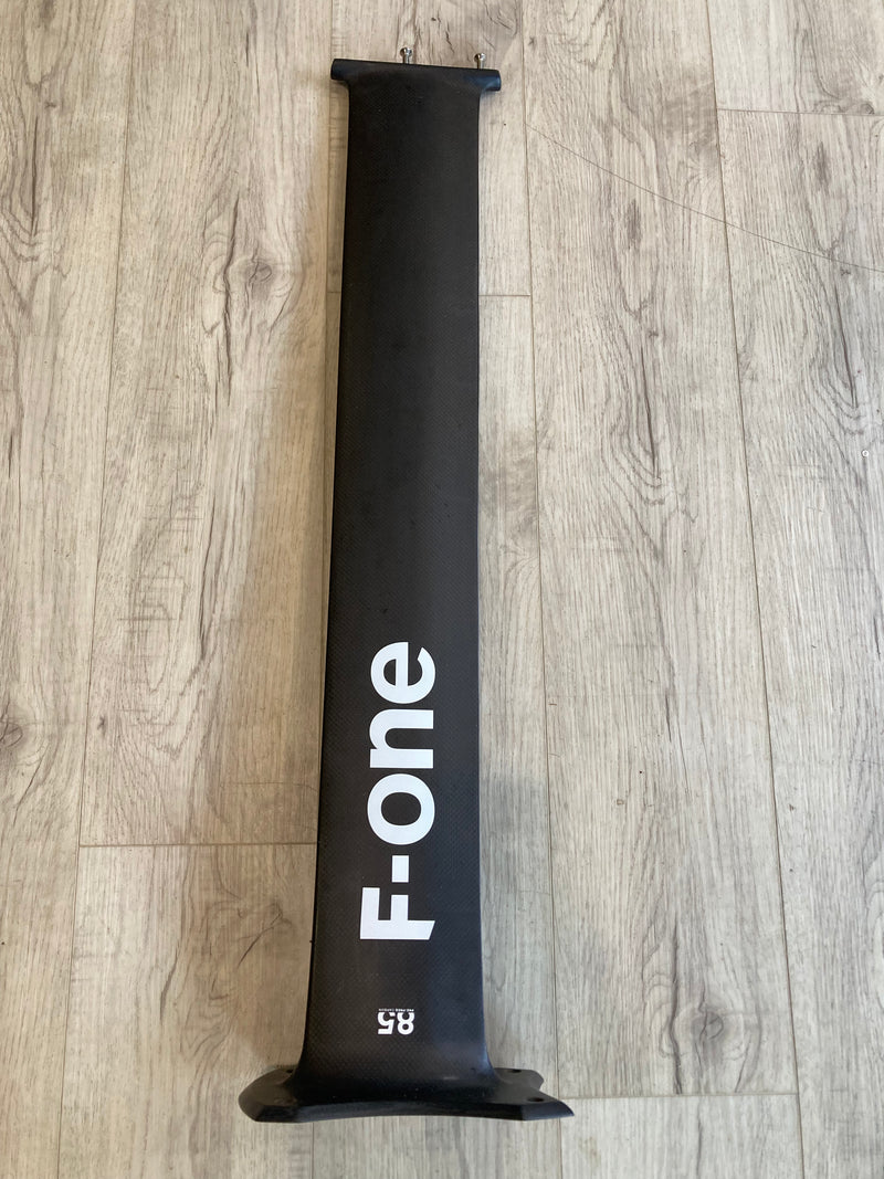 Load image into Gallery viewer, F-One Carbon Mast 16 USED