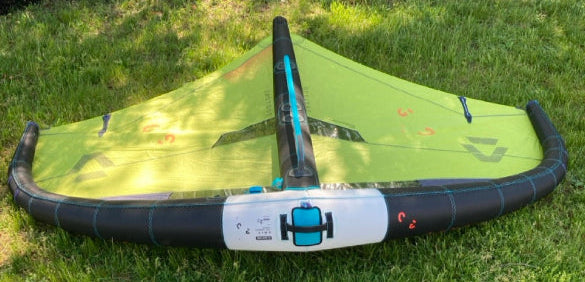 Load image into Gallery viewer, Green Hat Kiteboarding-2025 Duotone UNIT DLAB 3m USED-Leading Edge Bottom View