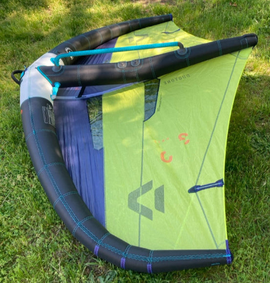 Load image into Gallery viewer, Green Hat Kiteboarding-2025 Duotone UNIT DLAB 3m USED-Bottom Right Wing View