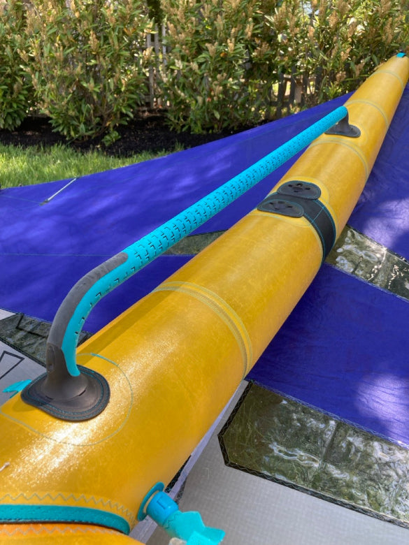 Load image into Gallery viewer, Green Hat Kiteboarding-Duotone Unit LAB 5.0 Wing USED-Boom/Strut Close Up View Left