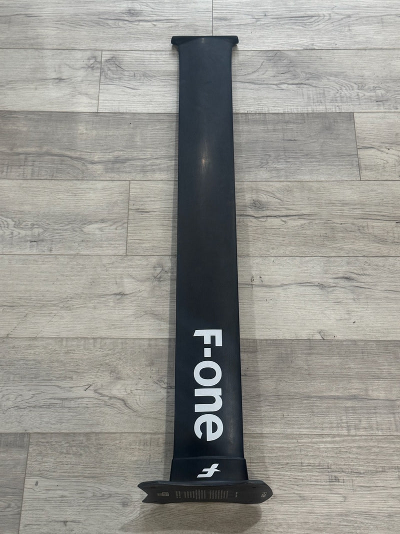 Load image into Gallery viewer, F-One (T1) 105cm HM Mast USED