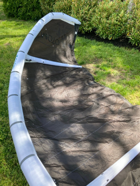 Load image into Gallery viewer, Green Hat Kiteboarding-2024 Cabrinha Moto X APEX Kite 12M USED-Inside Right Wing Tip