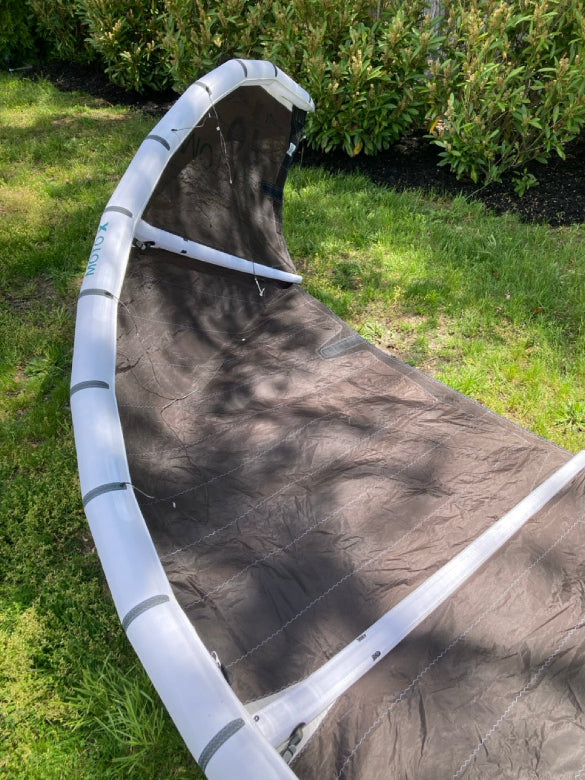 Load image into Gallery viewer, Green Hat Kiteboarding-2024 Cabrinha Moto X APEX Kite 7M USED-Right Wing Tip Inside View