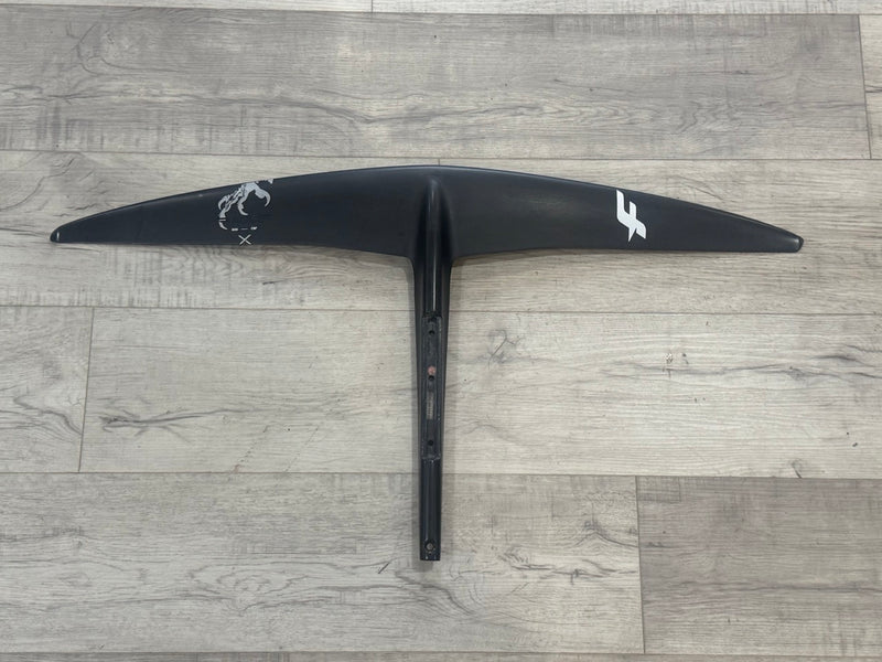 Load image into Gallery viewer, F-One Eagle X UHM 600 Front Wing USED