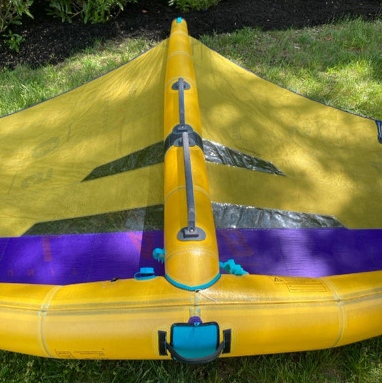 Green Hat Kiteboarding-2024 Duotone Unit D/LAB 5m Wing USED-Boom Handles Leading Edge View