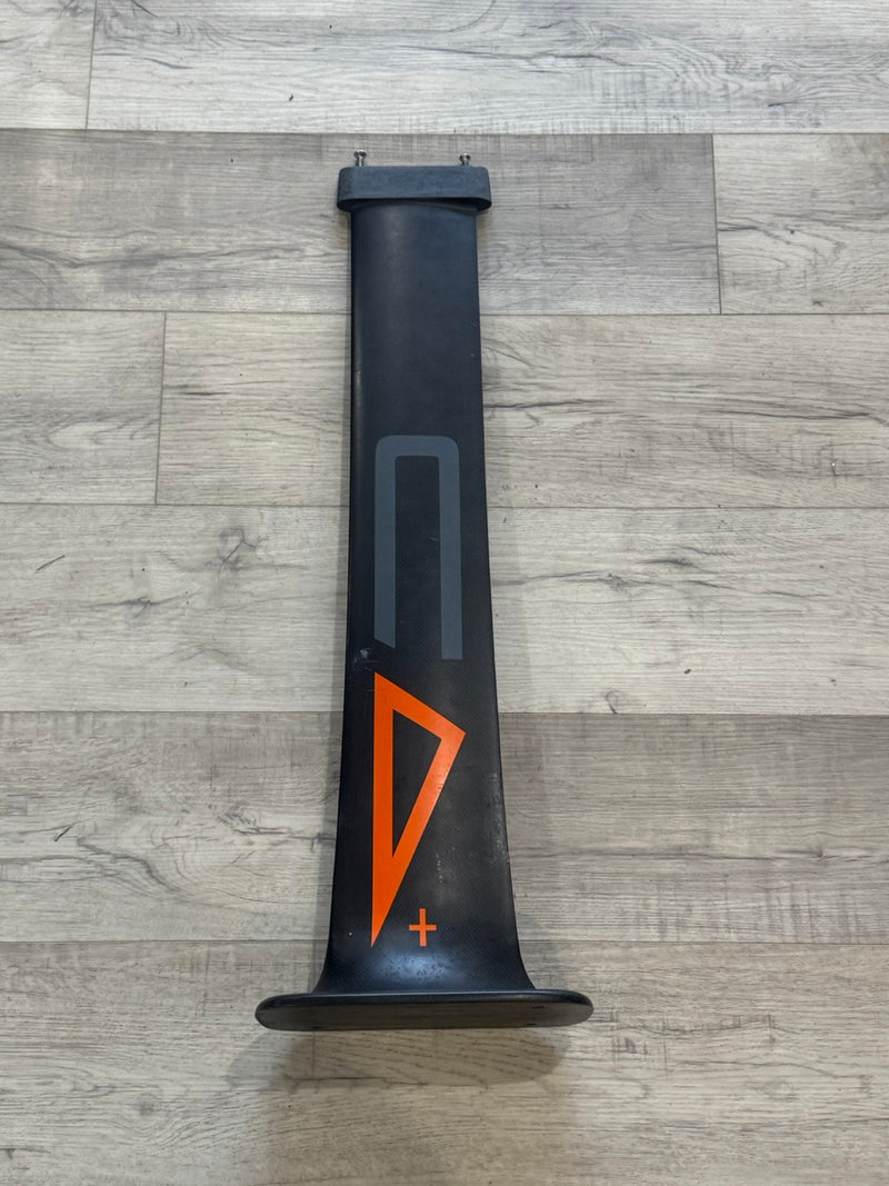 Load image into Gallery viewer, Code + UHM Carbon Mast 75cm USED