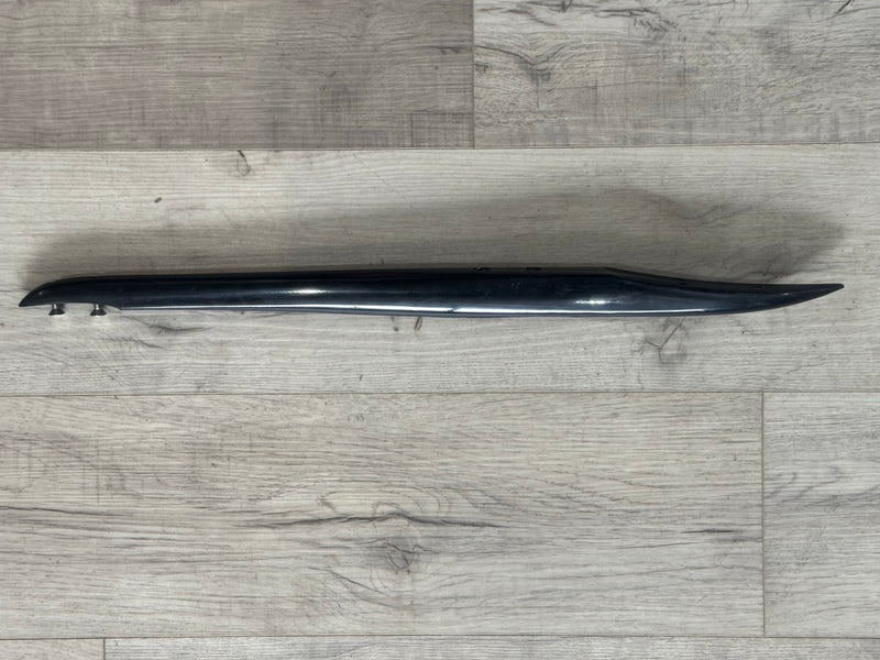 Load image into Gallery viewer, Delta Carbon 61cm Tuttle mast and 61cm Carbon Fuselage Combo USED