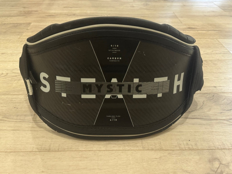 Load image into Gallery viewer, 2023/2024 Mystic Stealth Waist Harness W/Spreader Bar Medium USED
