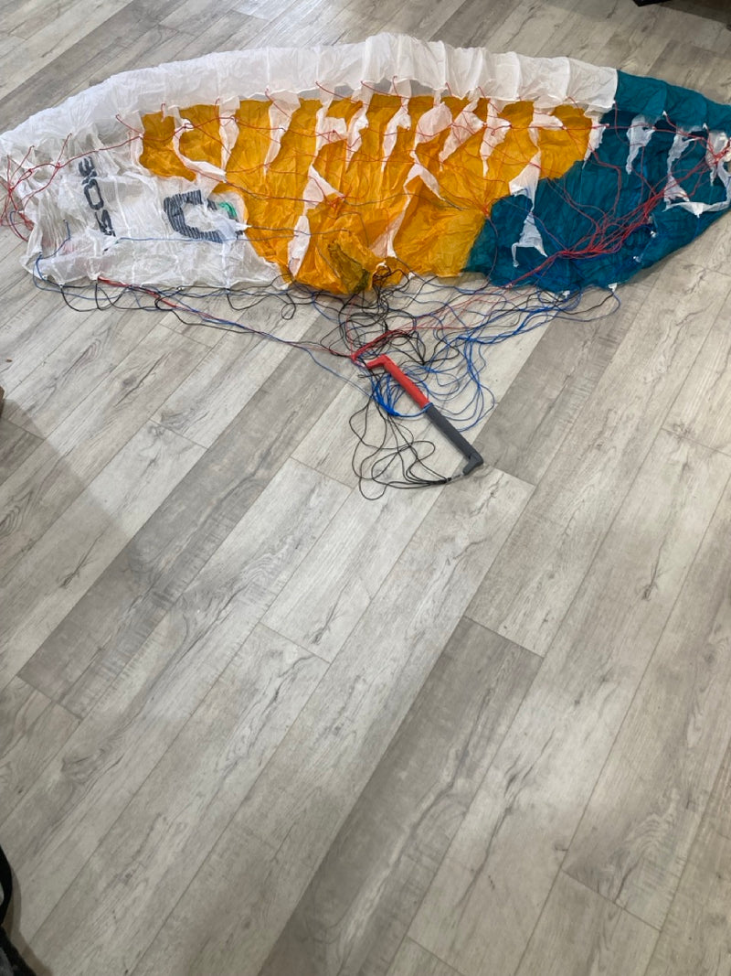 Load image into Gallery viewer, Ozone Pocket Rocket Parawing 3.6M USED