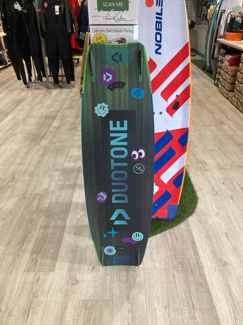 Load image into Gallery viewer, 2023 Duotone Shred Kiteboard USED