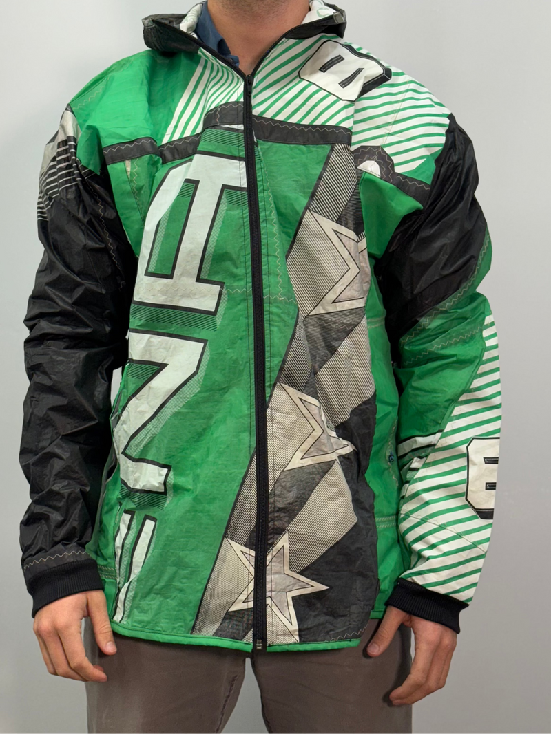 Load image into Gallery viewer, Proeve Recycled Kite Jacket