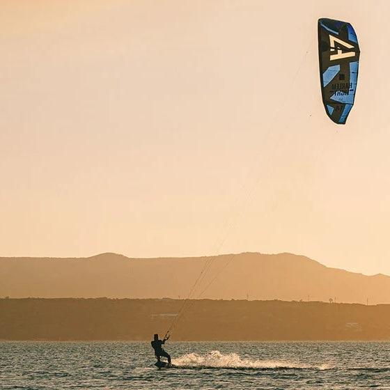 Load image into Gallery viewer, Harlem Light V3 Kiteboarding Kite