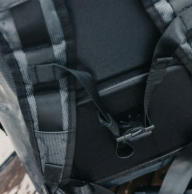 Load image into Gallery viewer, Manera Rugged Dry Duffle 45L