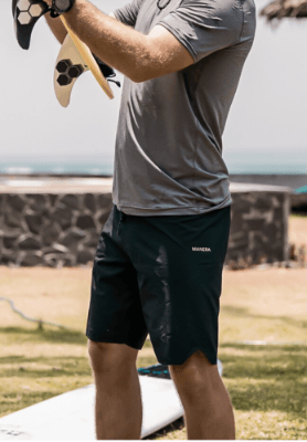 Load image into Gallery viewer, Green Hat Kiteboarding-2025 Manera Squareflex Black-Action Shot