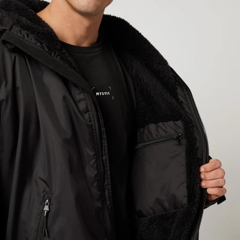 Load image into Gallery viewer, Green Hat Kiteboarding-Mystic Poncho Black-Inside Pocket View