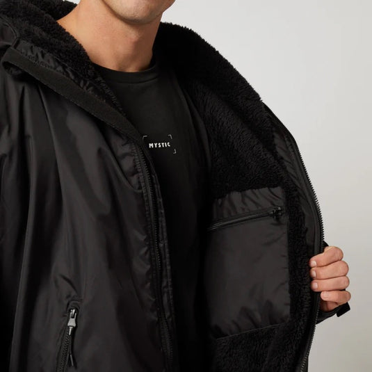 Green Hat Kiteboarding-Mystic Poncho Black-Inside Pocket View