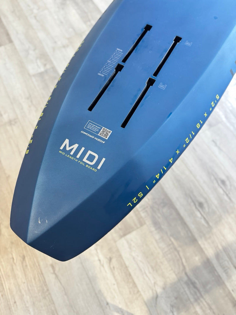 Load image into Gallery viewer, 5'2 North Midi Foilboard USED