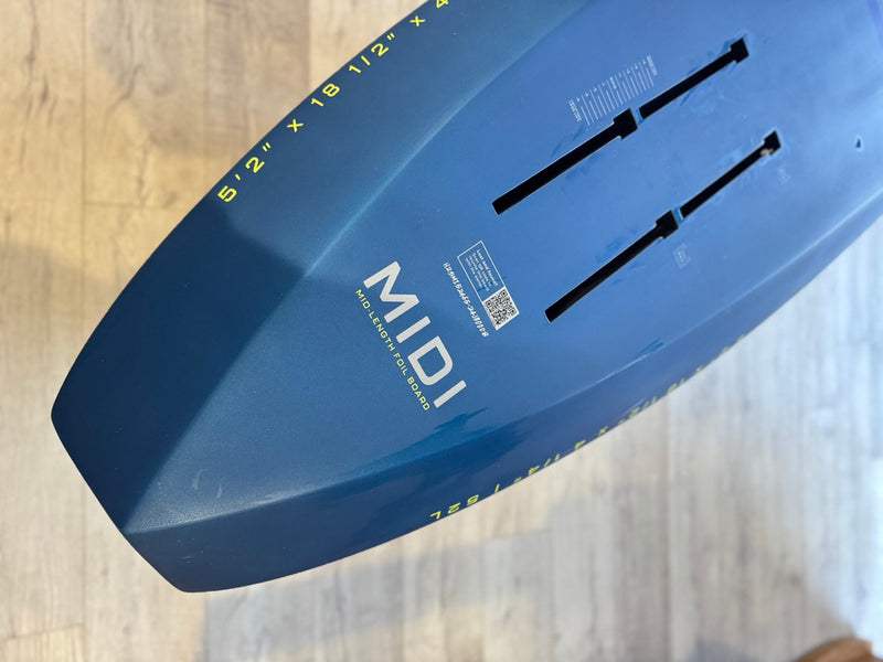 Load image into Gallery viewer, 5'2 North Midi Foilboard USED