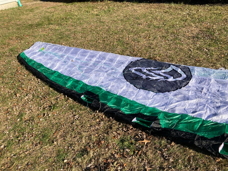 Load image into Gallery viewer, Flysurfer Soul V1 12m Foil Kite USED