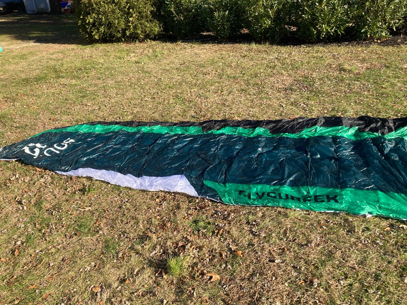 Load image into Gallery viewer, Flysurfer Soul V1 12m Foil Kite USED