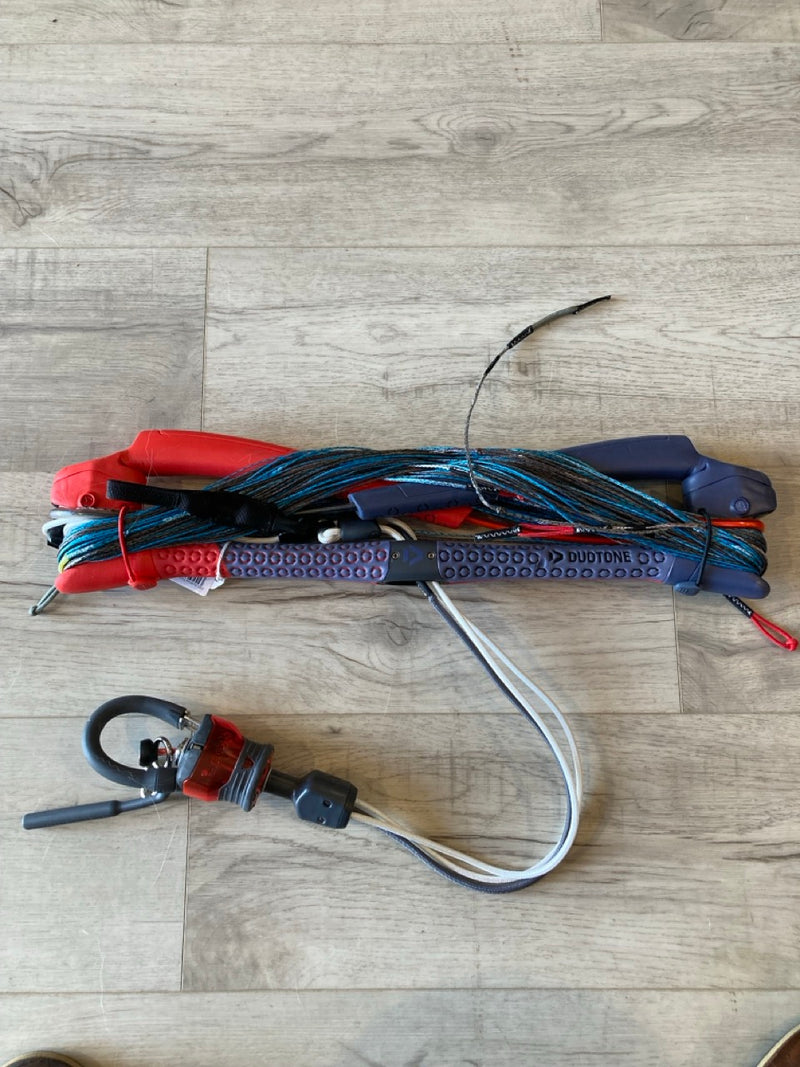 Load image into Gallery viewer, 2024 Duotone Trust Bar Control System S/M with 22-24m Lines USED