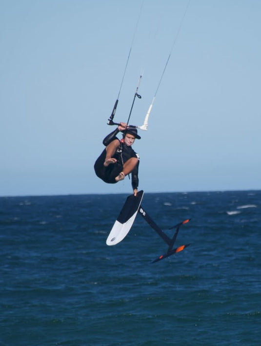 Green Hat Kiteboarding-Team Rider Walt on his Cabrinha Special Agent and Cabrinha Carbon Fusion Foil