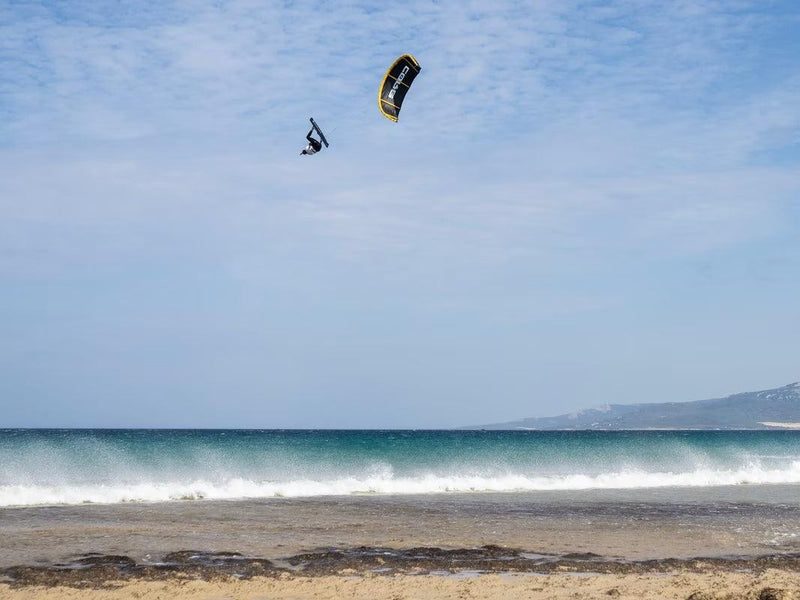 Load image into Gallery viewer, Core XR Pro Freestyle Kiteboarding Kite