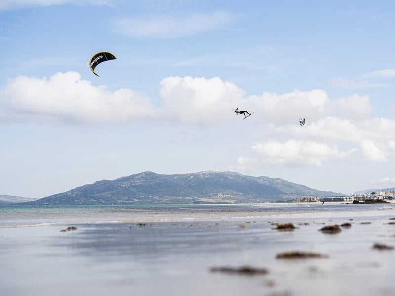 Load image into Gallery viewer, Core XR Pro Freeride and Freestyle Kiteboarding Kite
