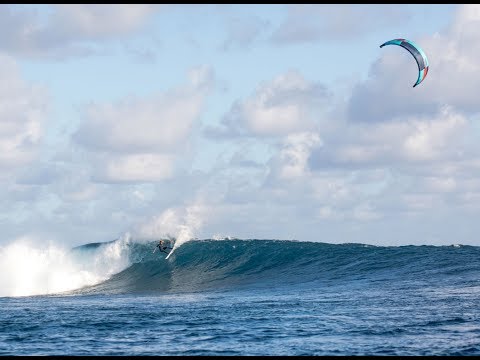 Load and play video in Gallery viewer, 2019 Duotone Neo 12m Kiteboarding Kite USED