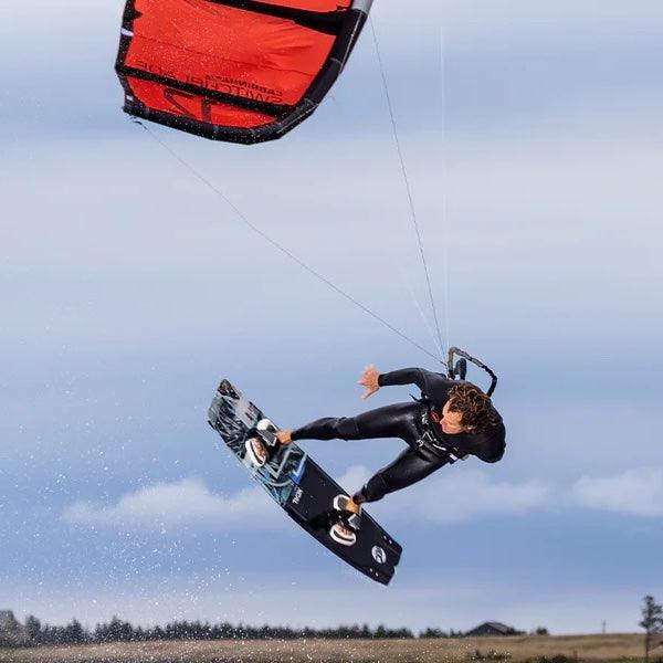 Load image into Gallery viewer, 2023 Cabrinha 03S XCAL Carbon Twintip Kiteboard