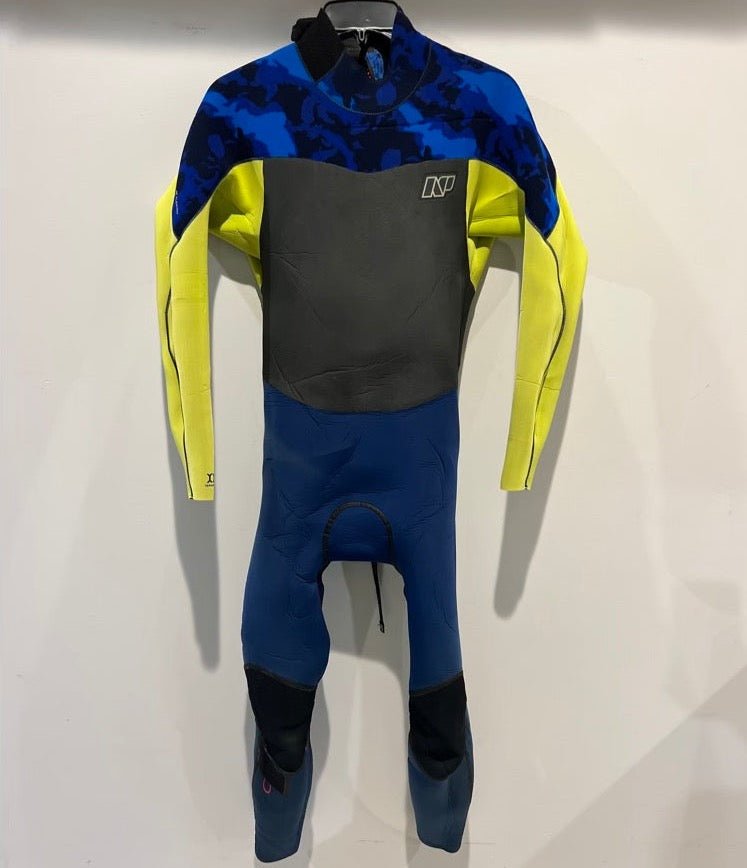 Load image into Gallery viewer, 2018 NP Mission Back-Zip 5/4/3 Medium Wetsuit DEMO 
