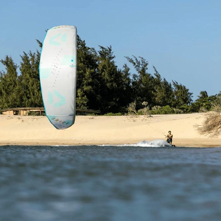 Load image into Gallery viewer, 2022 Duotone Juice Freeride Lightwind Foil Kite