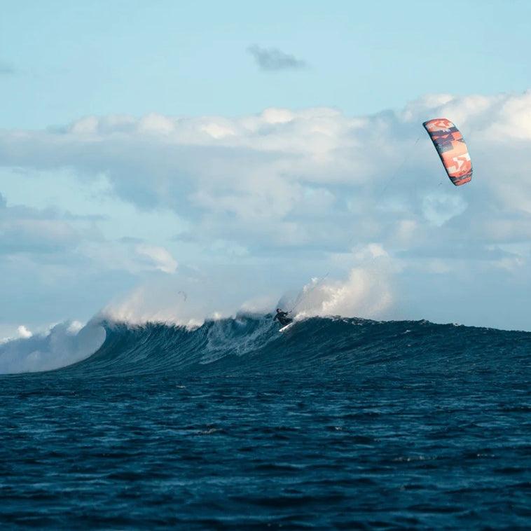 Load image into Gallery viewer, 2023 Duotone Neo SLS Kitesurfing Kite