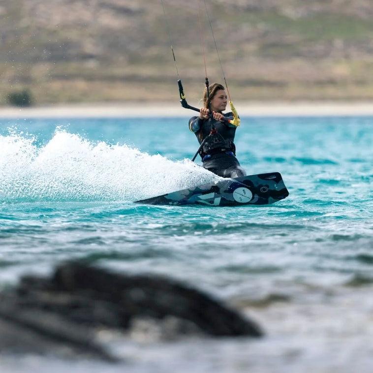 Load image into Gallery viewer, New Duotone Soleil SLS Women's Kiteboard