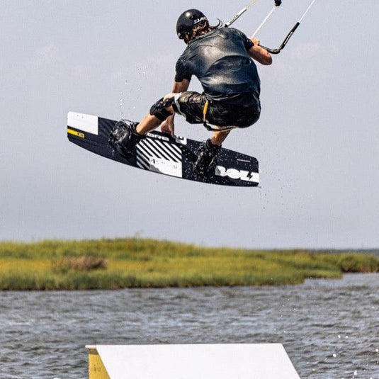 Core Bolt 4 Wakestyle Kiteboard NEW