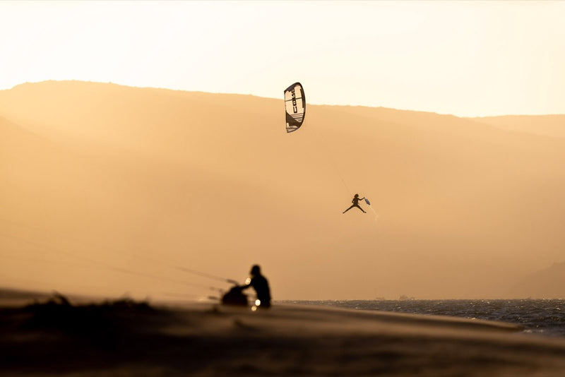 Load image into Gallery viewer, Core XR7 Kiteboarding Kite
