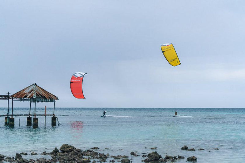 Load image into Gallery viewer, Ozone Catalyst V3 Kite
