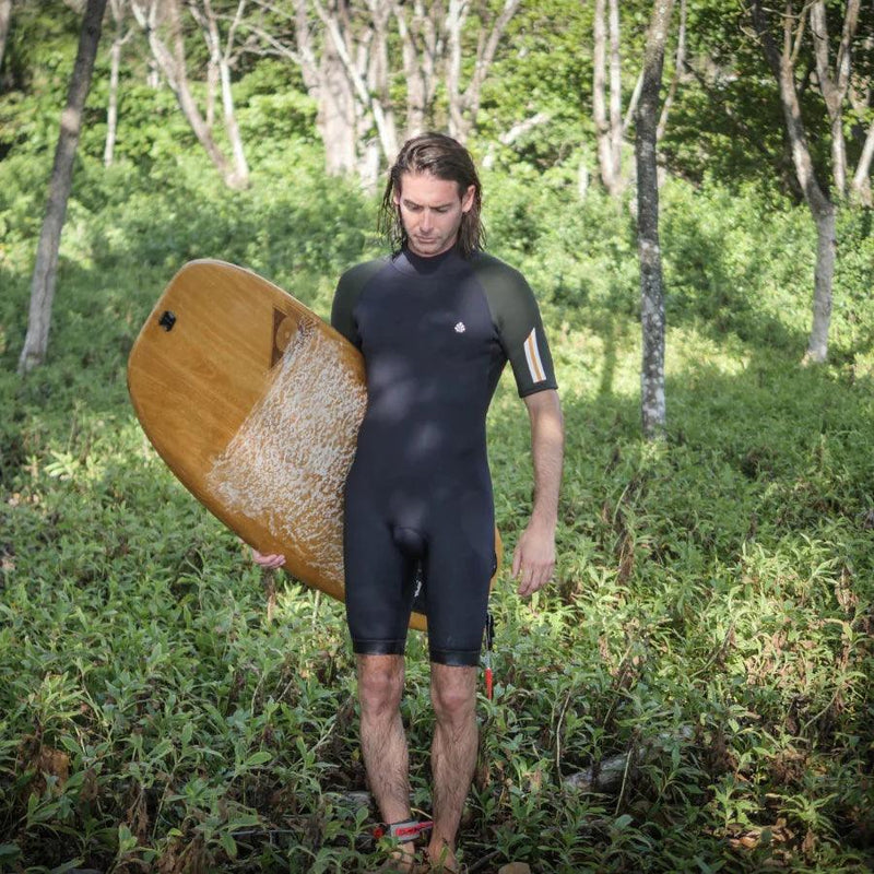 Load image into Gallery viewer, Saint Jacques Clovis Shorty 2mm Back-Zip Wetsuit Blue and Green