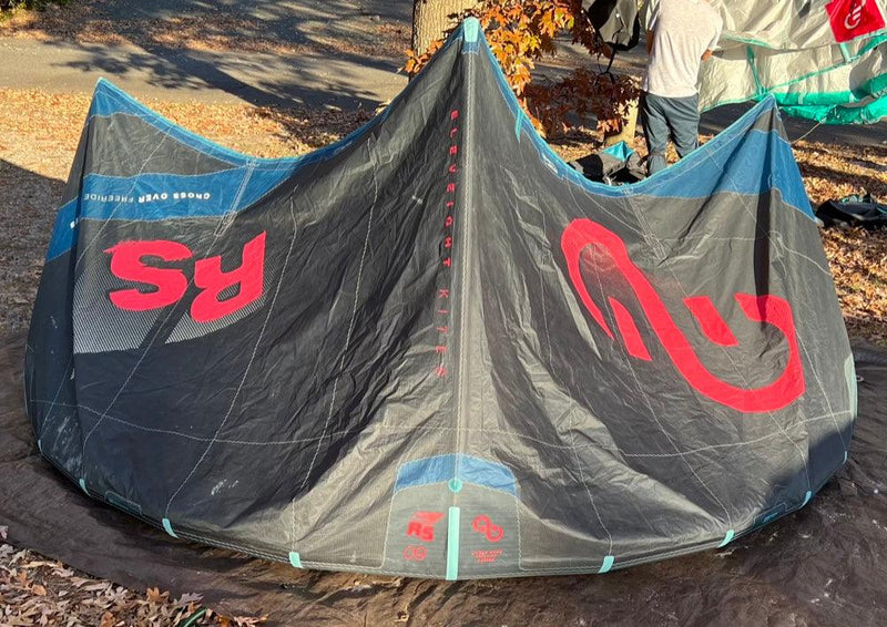 Load image into Gallery viewer, 2022 Eleveight RS V5 9m Kiteboarding Kite DEMO / USED