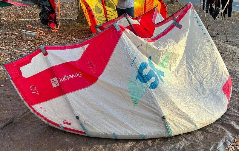 Load image into Gallery viewer, 2022 Eleveight XS V2 7m Kiteboarding Kite DEMO