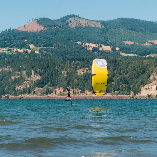 Ozone Enduro V4 All-Round Kiteboarding Kite