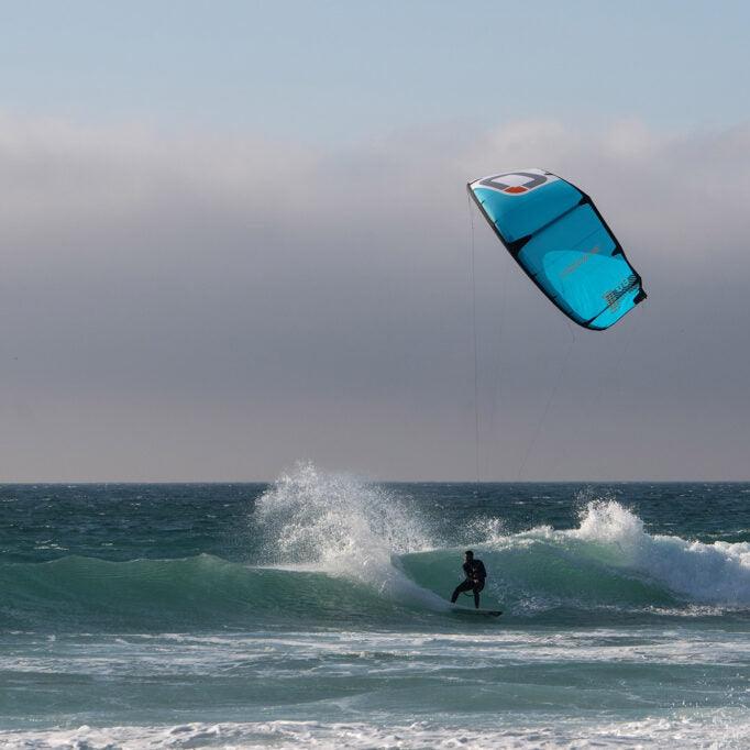 Load image into Gallery viewer, Ozone Enduro V4 Wave Kite