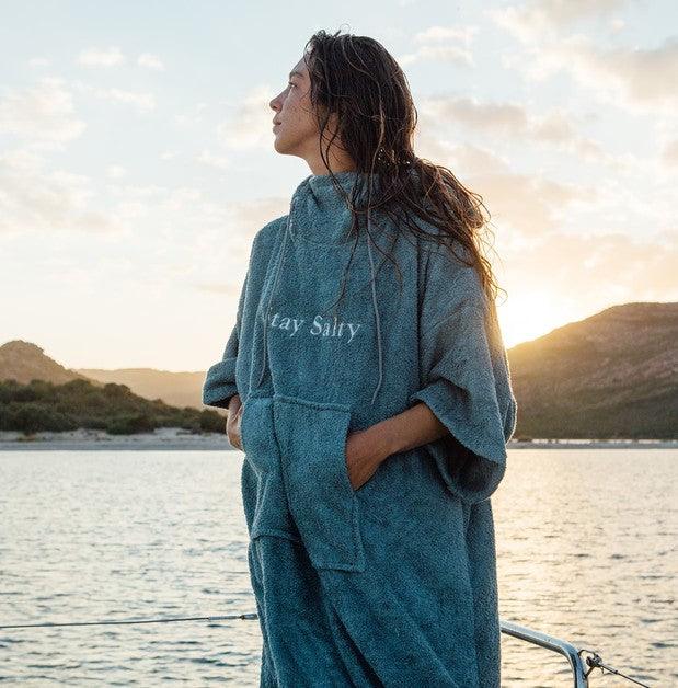 Load image into Gallery viewer, Manera Bamboo Poncho