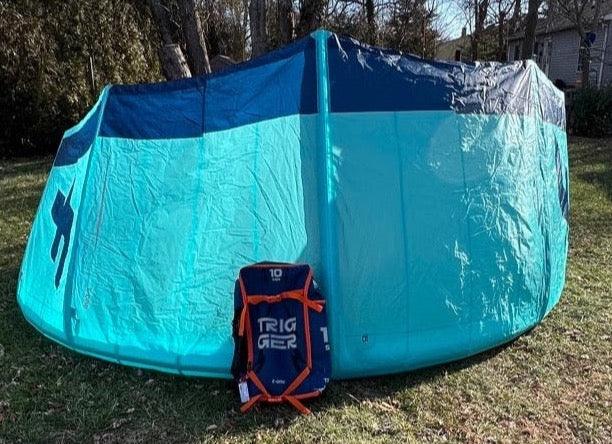 Load image into Gallery viewer, 2023 F-One Trigger 10m Kite DEMO/USED