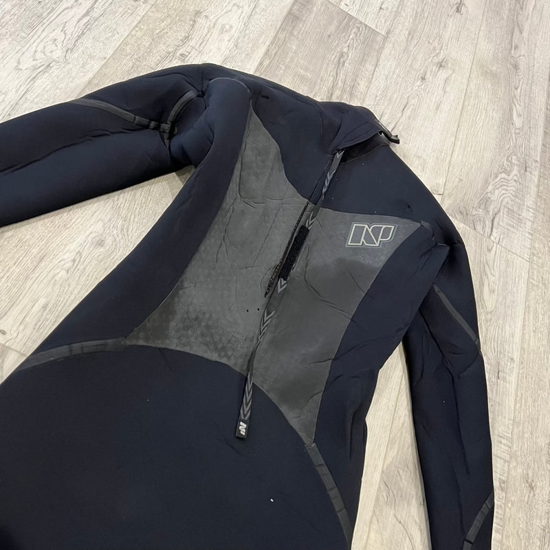 Load image into Gallery viewer, NP Edge 5/4 Medium Tall Wetsuit
