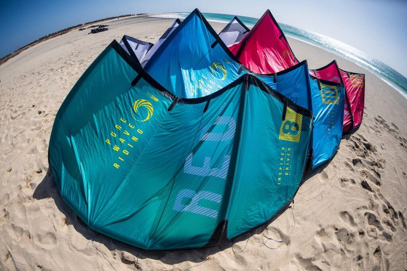 Load image into Gallery viewer, Ozone Reo V6 Kiteboarding Kite
