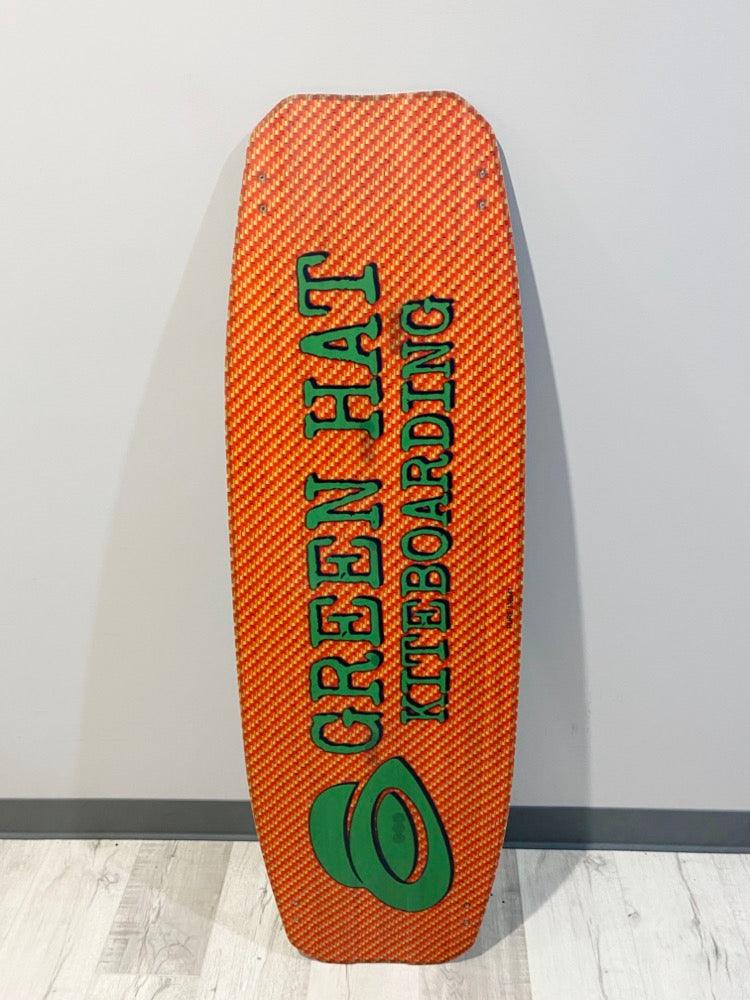 Load image into Gallery viewer, Green Hat Kiteboarding Light Wind Kiteboard