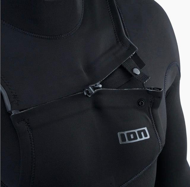 Load image into Gallery viewer, Green Hat Kiteboarding-2023 Ion Element 4/3 Front-Zip Wetsuit-Black-Front Zip Close up
