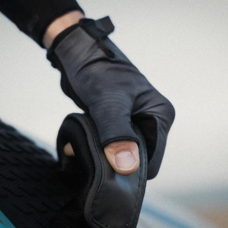 Load image into Gallery viewer, Ion Amara Gloves Half Finger
